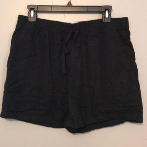 Drawstring linen shorts